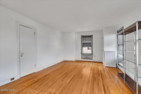 1028 Maryland Avenue Schenectady NY 12308