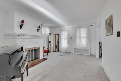 1028 Maryland Avenue Schenectady NY 12308