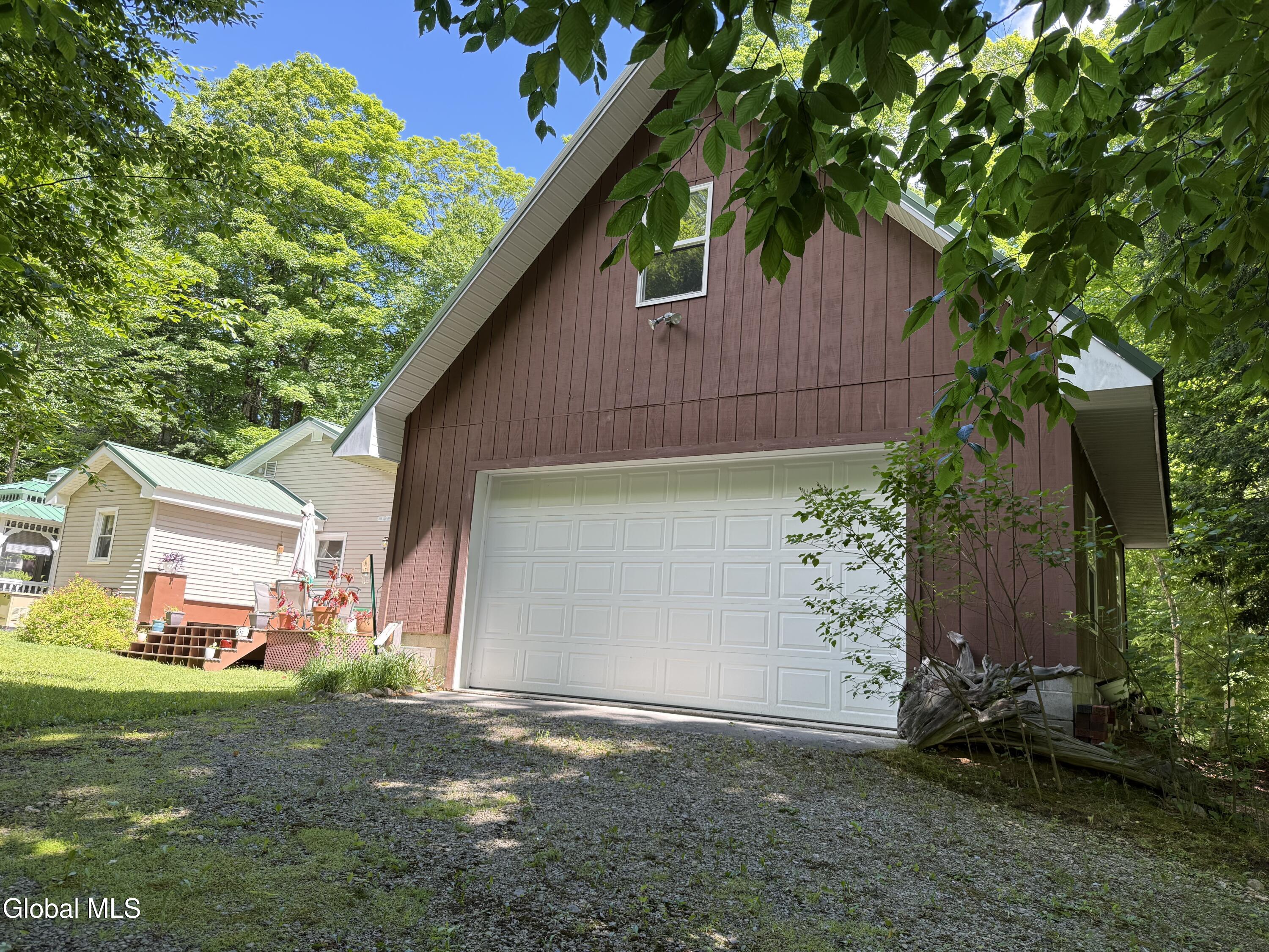 303 N Shore Rd Peck Road Gloversville NY 12078