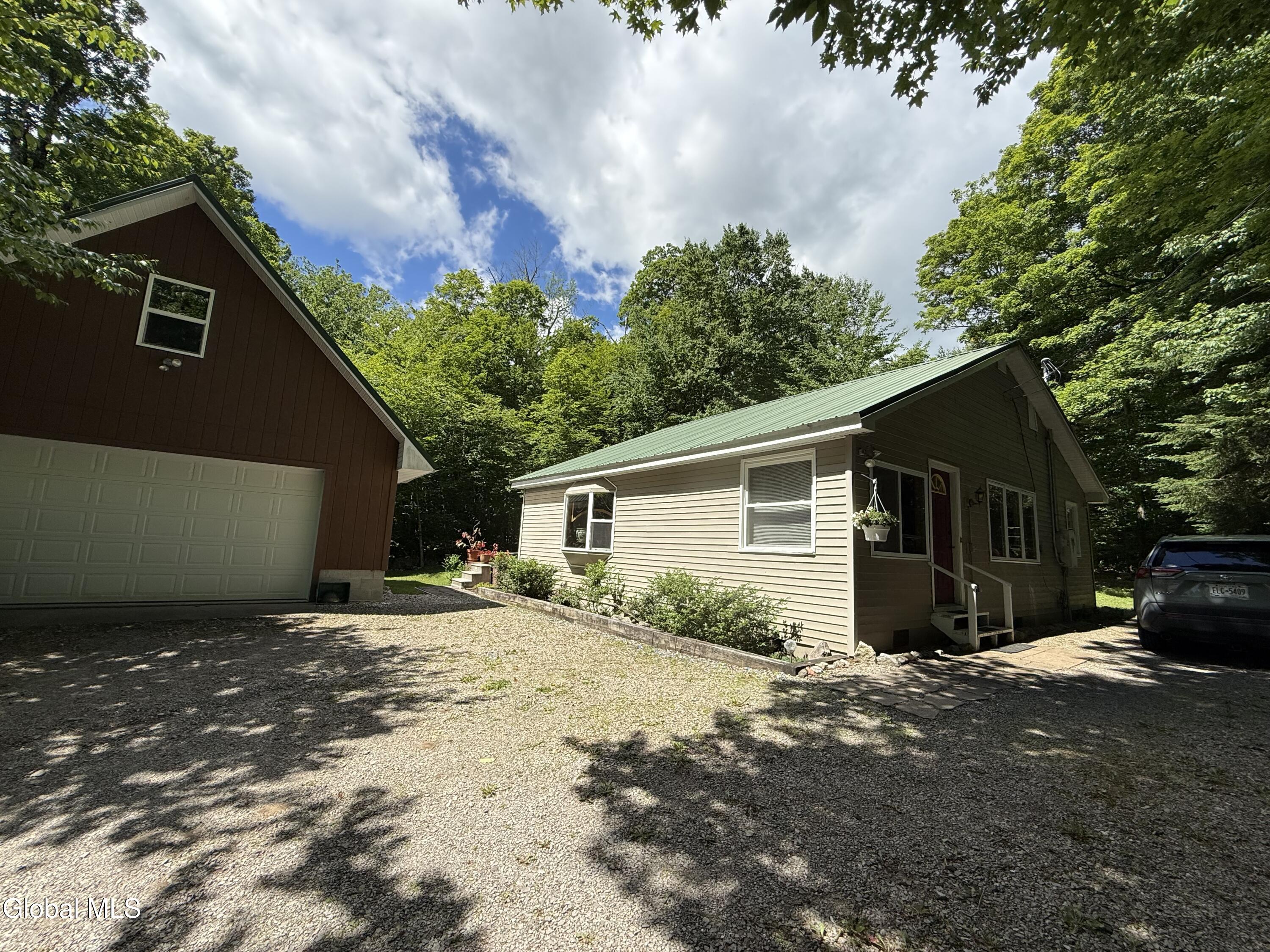 303 N Shore Rd Peck Road Gloversville NY 12078