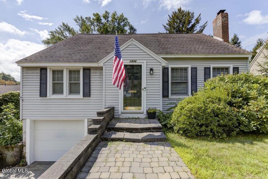 1974 Nott Street Niskayuna NY 12309