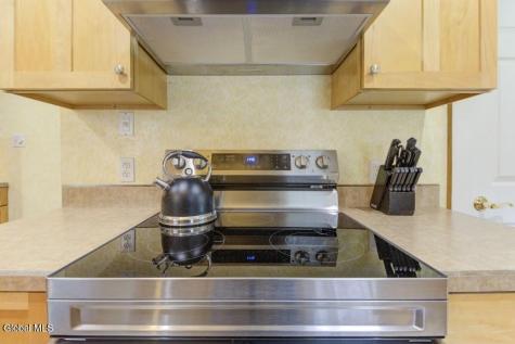 1974 Nott Street Niskayuna NY 12309