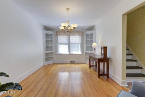1974 Nott Street Niskayuna NY 12309
