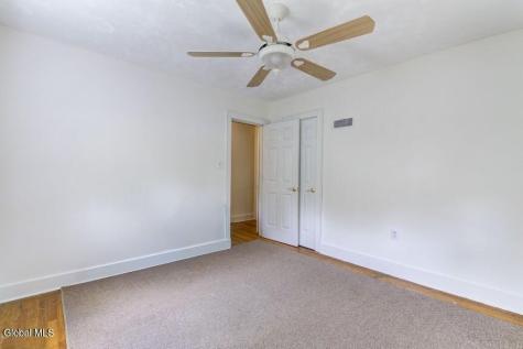 1974 Nott Street Niskayuna NY 12309