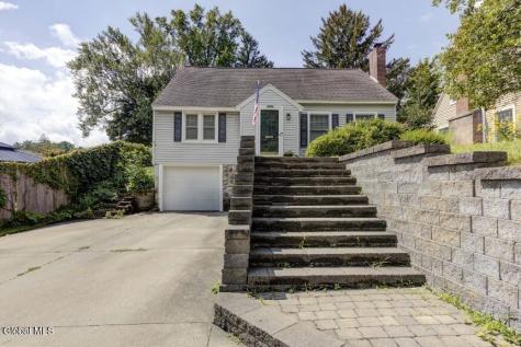 1974 Nott Street Niskayuna NY 12309