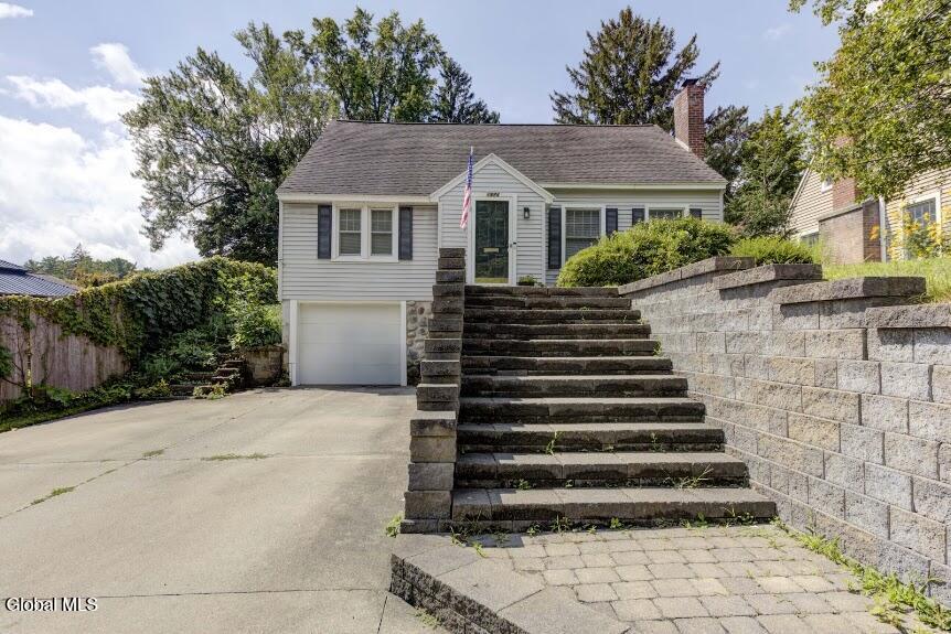 1974 Nott Street Niskayuna NY 12309
