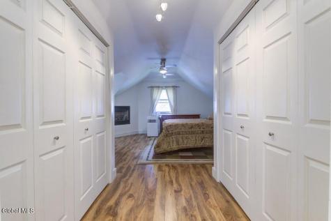 1974 Nott Street Niskayuna NY 12309