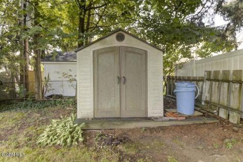 1974 Nott Street Niskayuna NY 12309