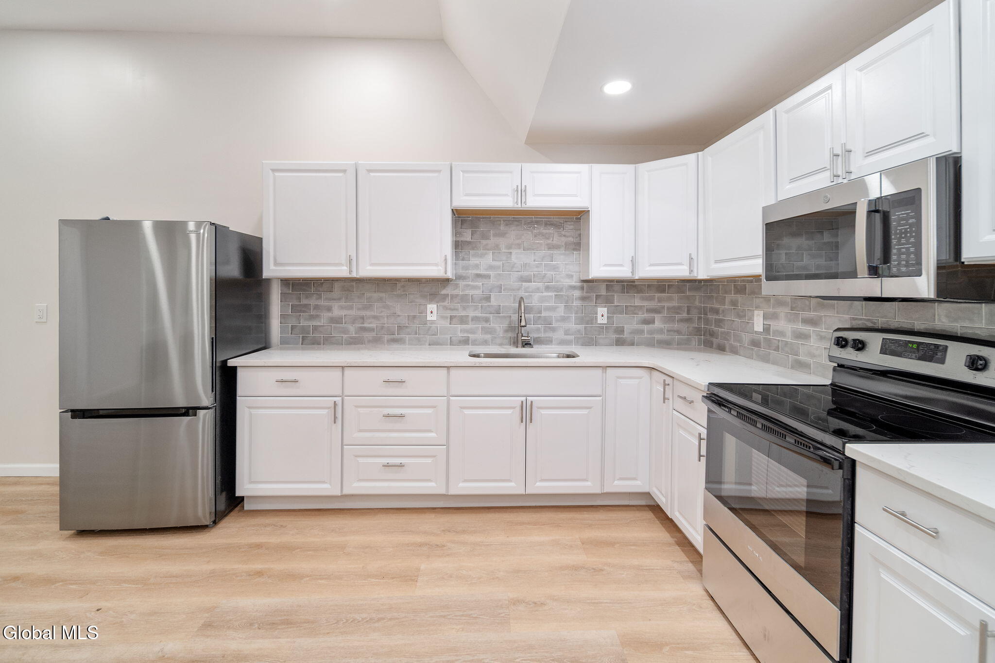 11 Whitbeck Street Coxsackie NY 12051