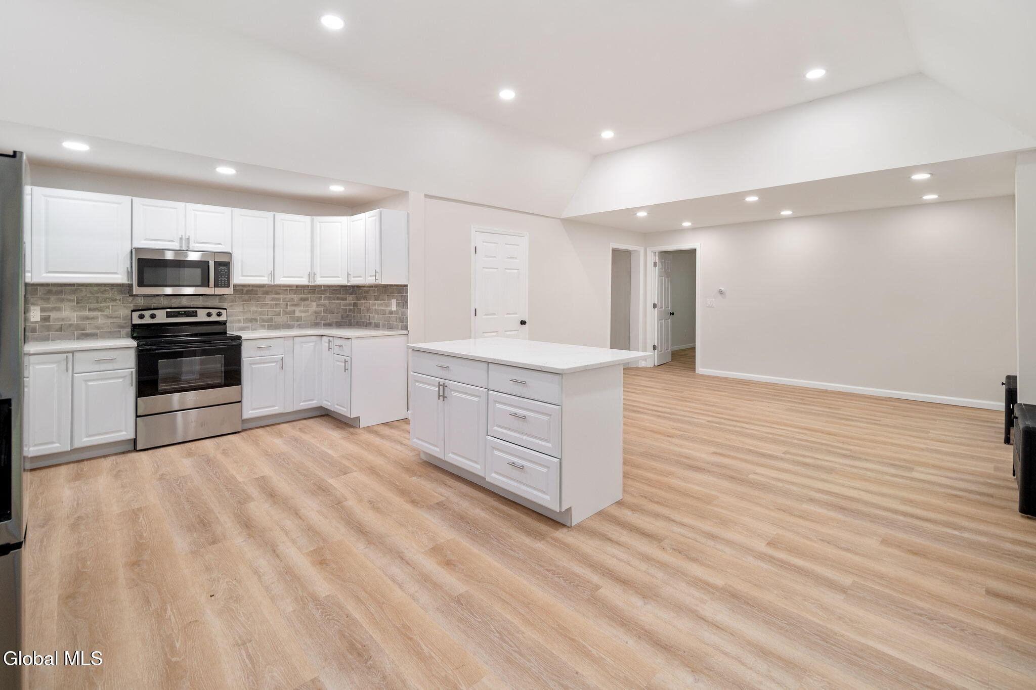 11 Whitbeck Street Coxsackie NY 12051