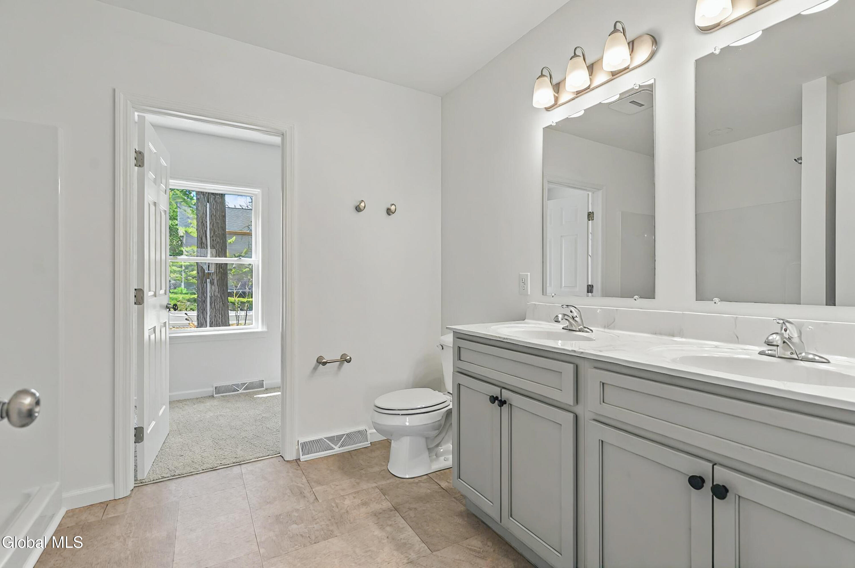 10 Killington Lane Johnstown NY 12095