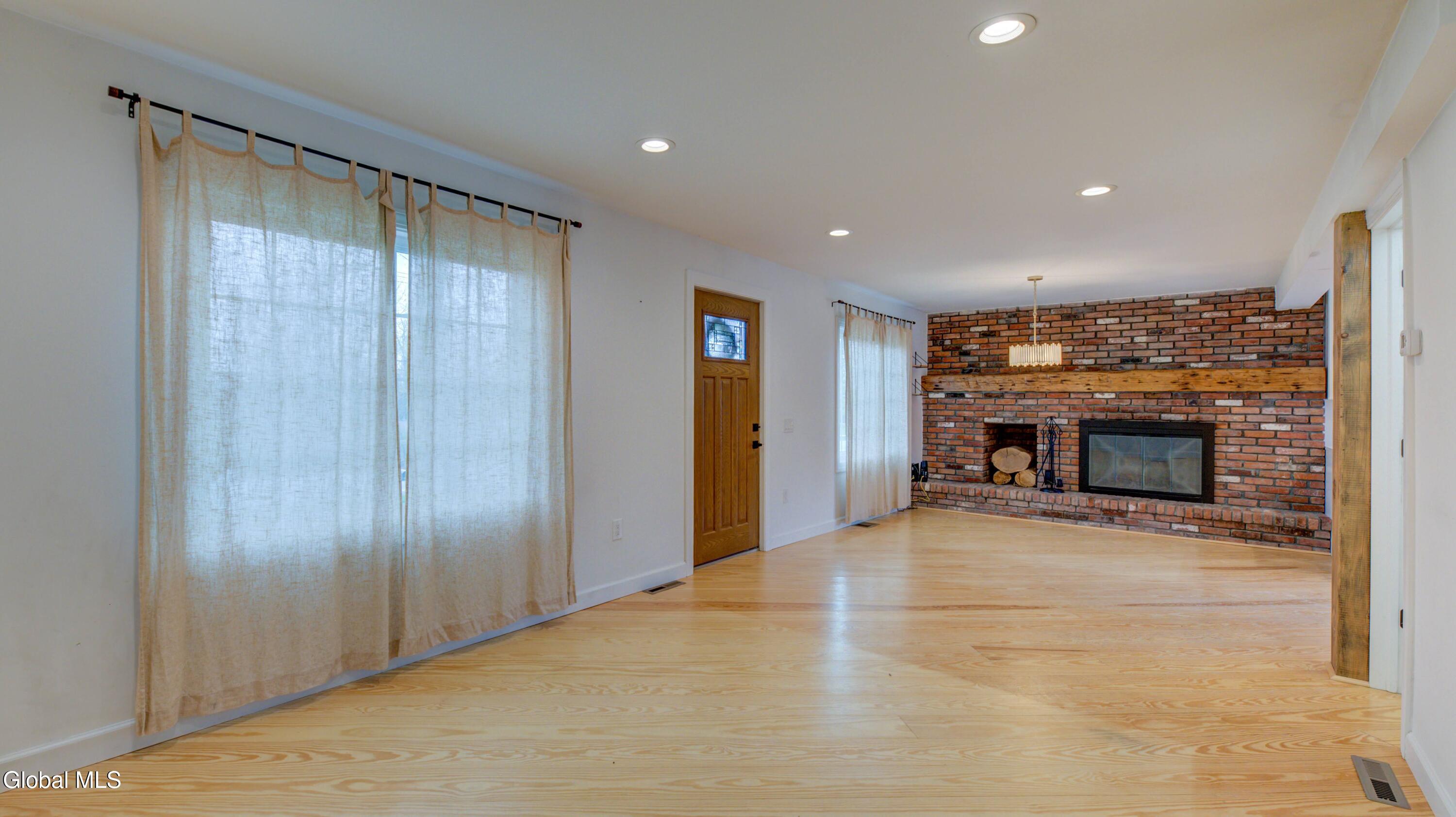 475 Ny-32 Schuylerville NY 12871