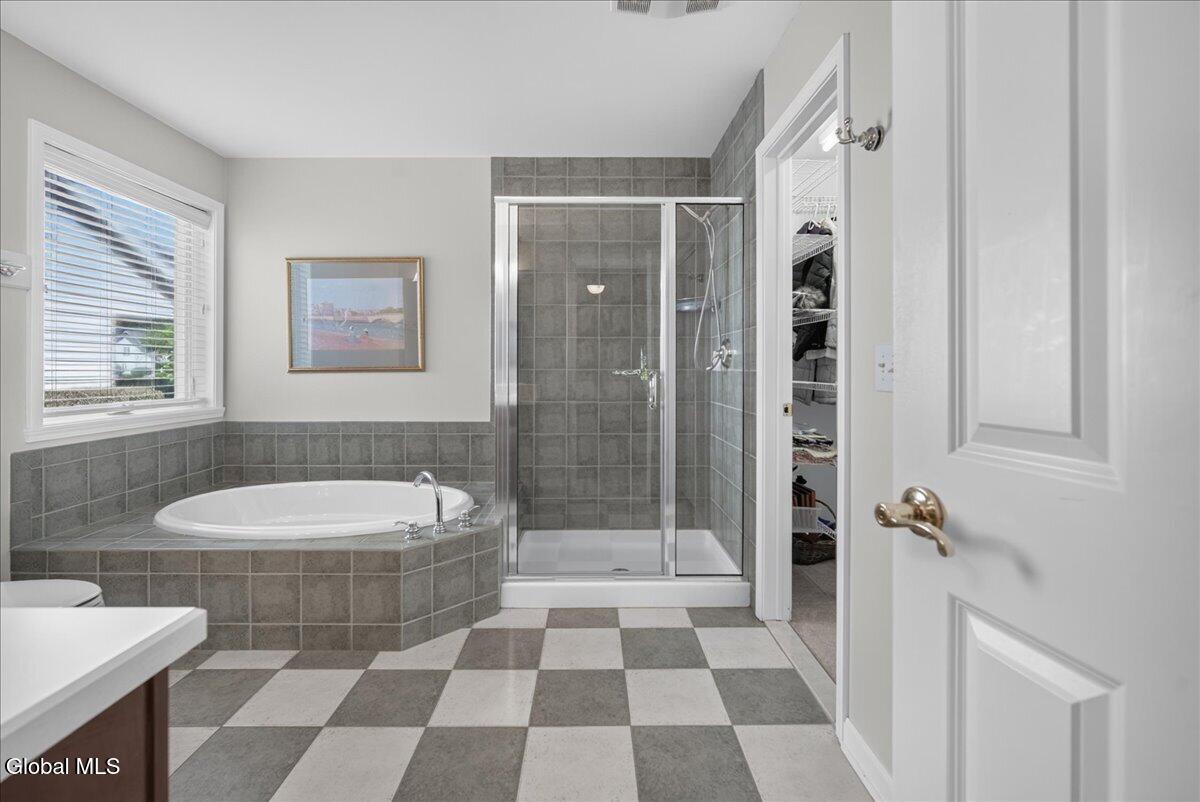 24 East Ridge Saratoga Springs NY 12866