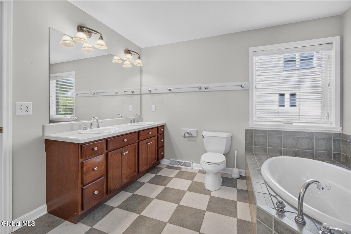 24 East Ridge Saratoga Springs NY 12866