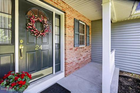 24 East Ridge Saratoga Springs NY 12866