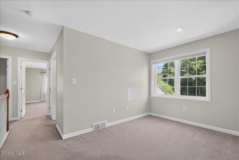 24 East Ridge Saratoga Springs NY 12866