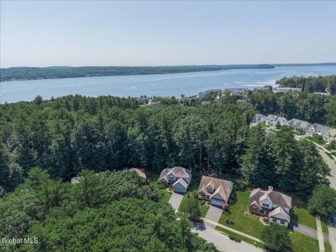 24 East Ridge Saratoga Springs NY 12866
