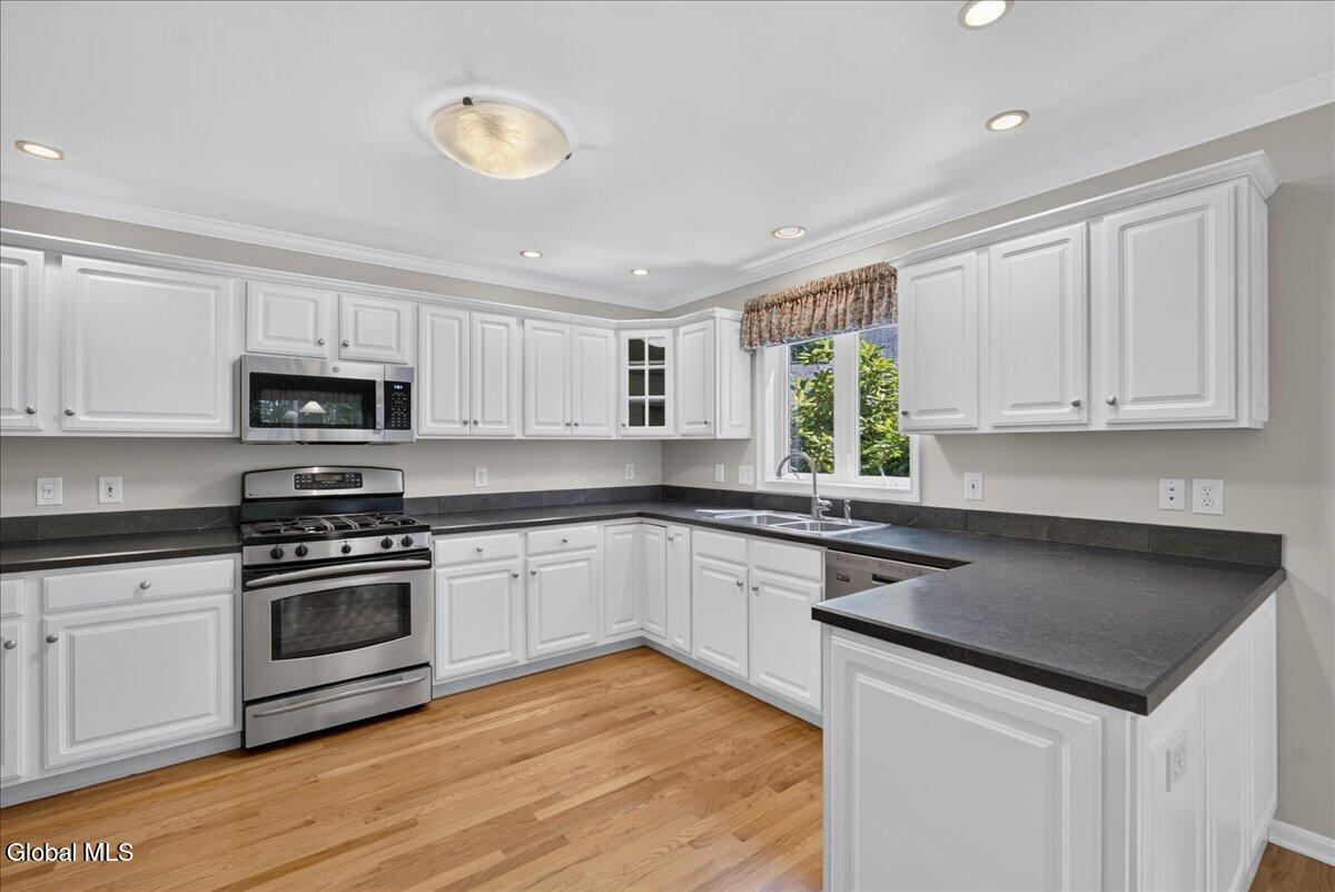 24 East Ridge Saratoga Springs NY 12866
