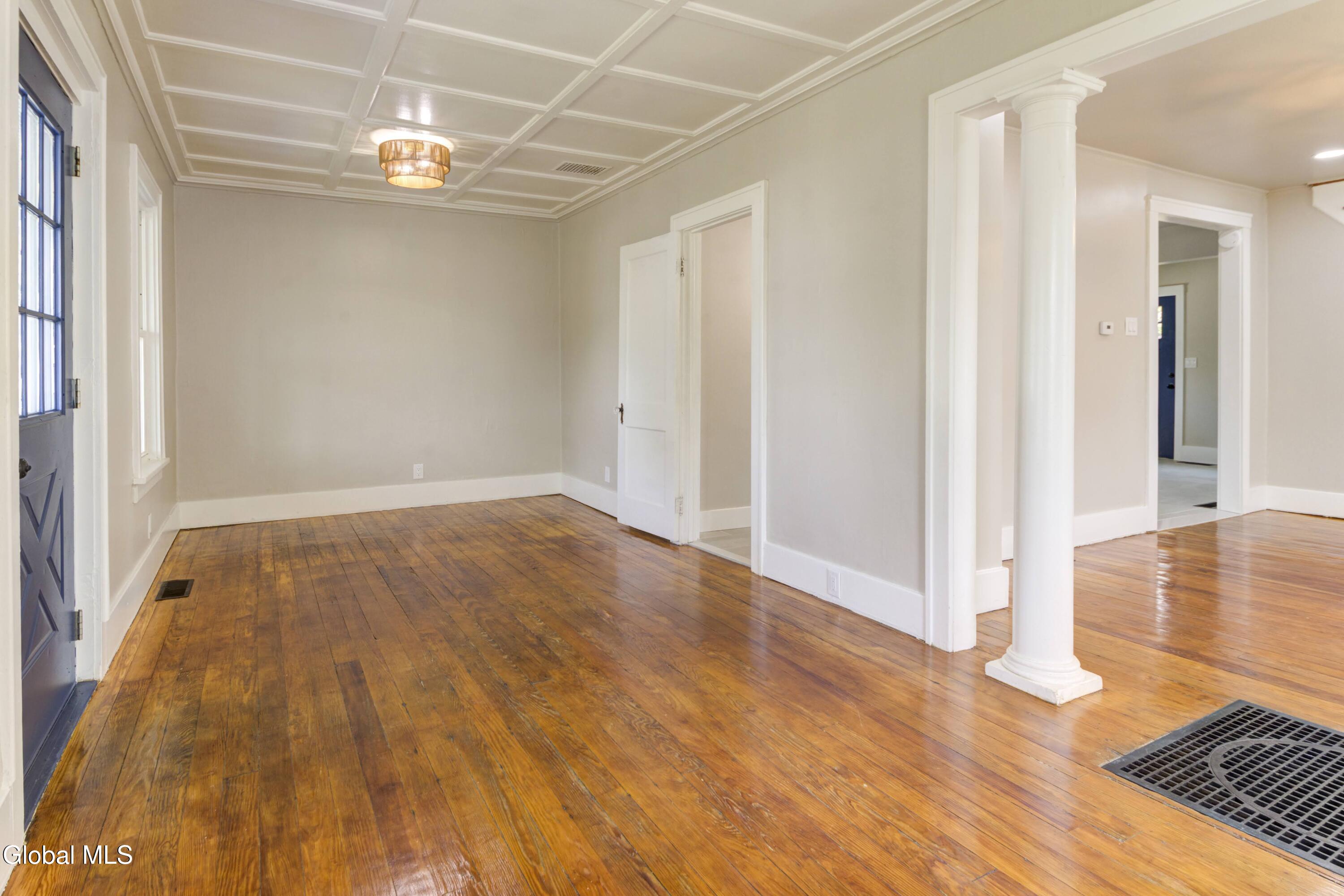 32 Fullerton Avenue Schenectady NY 12304