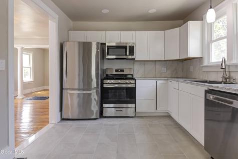 32 Fullerton Avenue Schenectady NY 12304