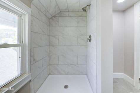 32 Fullerton Avenue Schenectady NY 12304