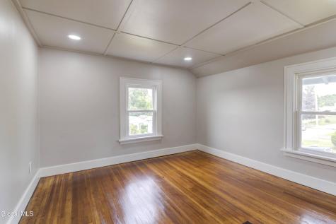 32 Fullerton Avenue Schenectady NY 12304