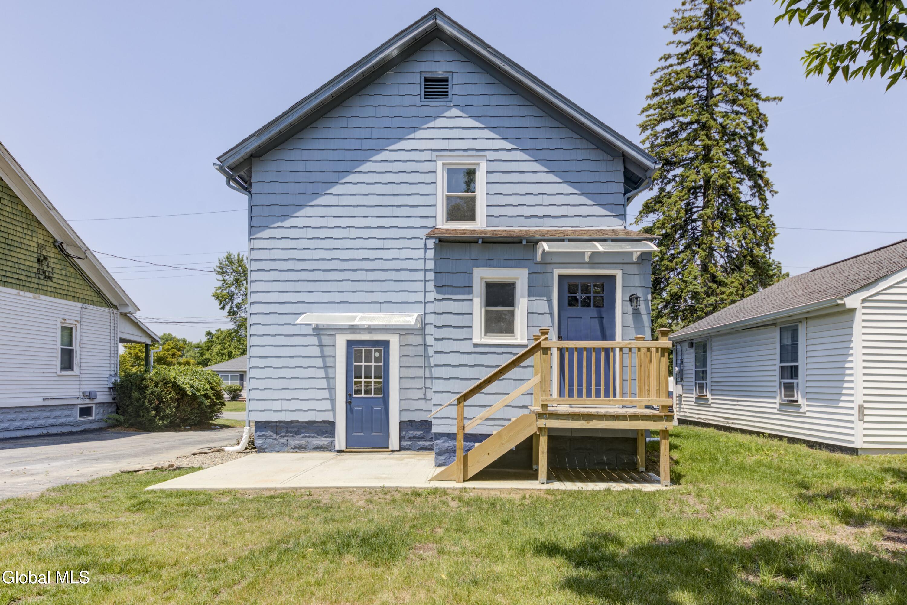 32 Fullerton Avenue Schenectady NY 12304