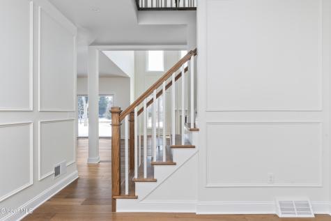 223 Pinewood Drive Schenectady NY 12303