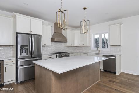 223 Pinewood Drive Schenectady NY 12303