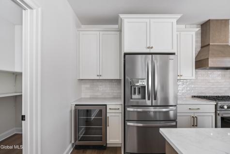 223 Pinewood Drive Schenectady NY 12303
