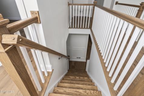223 Pinewood Drive Schenectady NY 12303