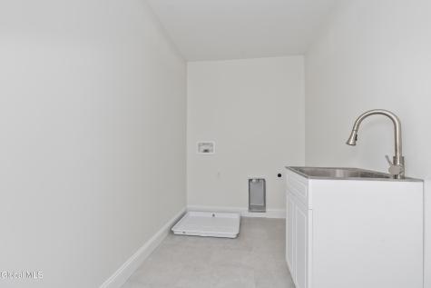 223 Pinewood Drive Schenectady NY 12303