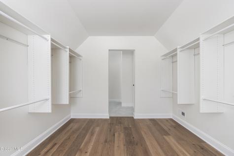 223 Pinewood Drive Schenectady NY 12303