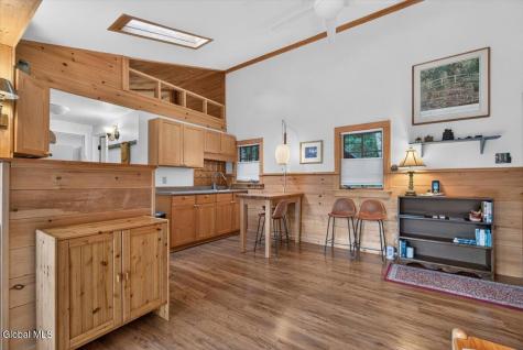50 Lake Camp Way Cropseyville NY 12052