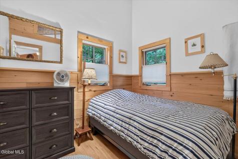 50 Lake Camp Way Cropseyville NY 12052