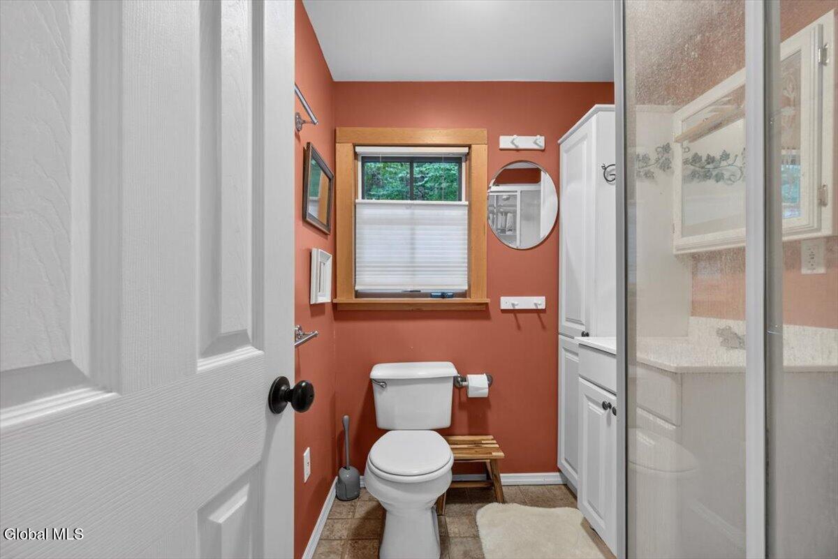 50 Lake Camp Way Cropseyville NY 12052