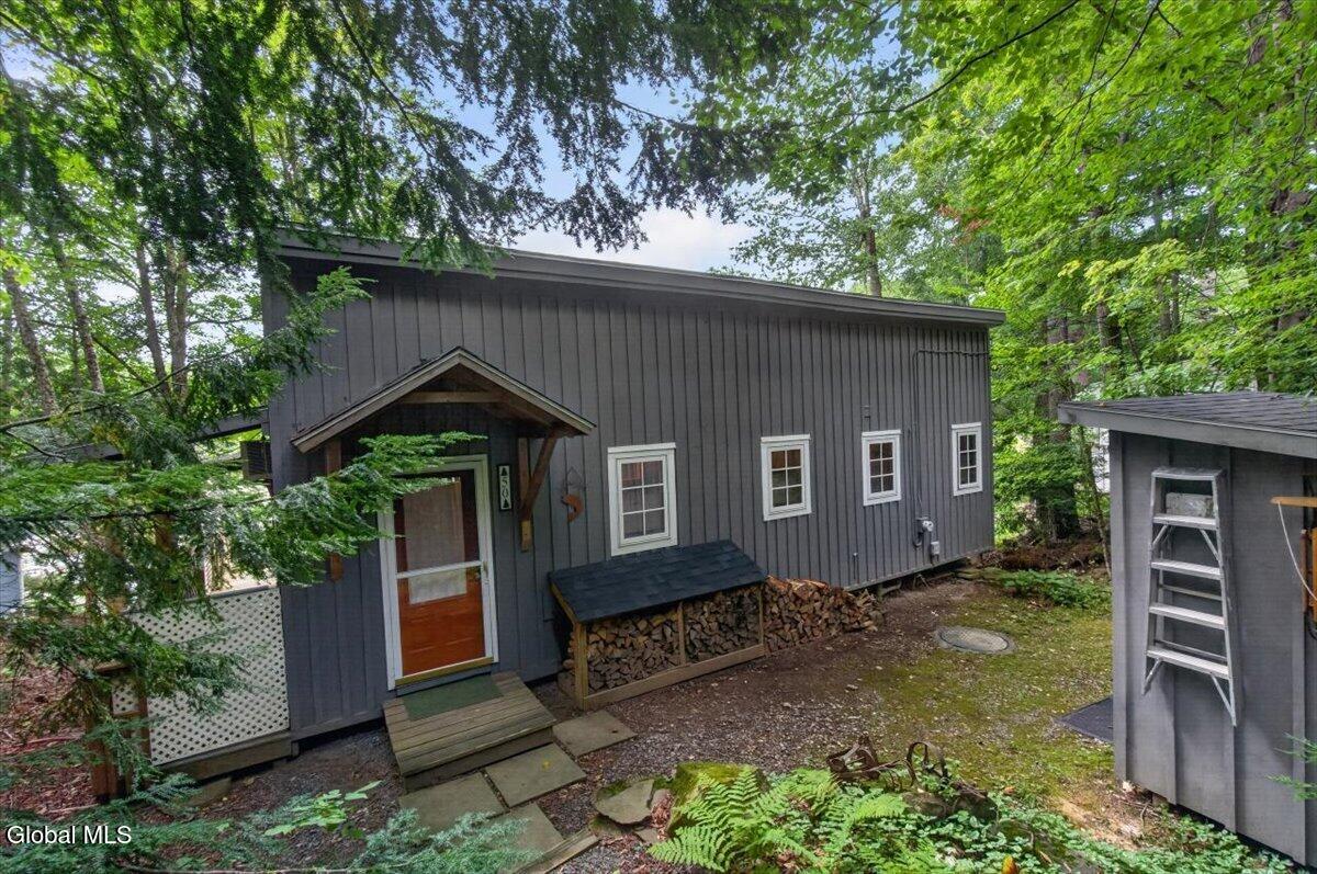 50 Lake Camp Way Cropseyville NY 12052