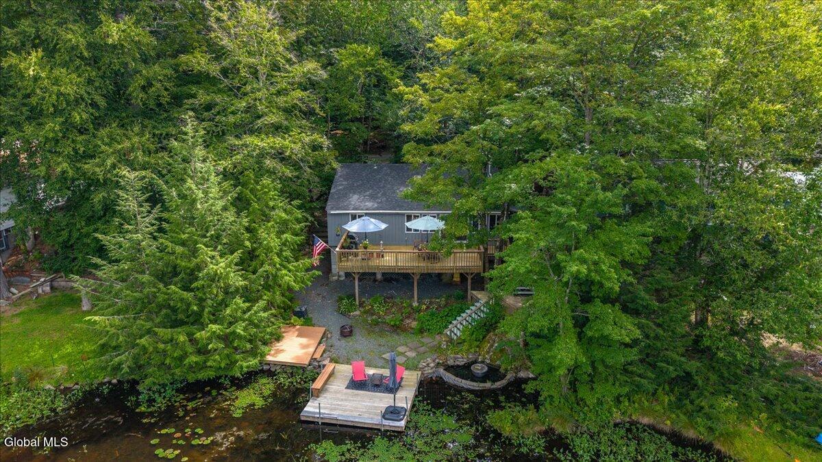 50 Lake Camp Way Cropseyville NY 12052
