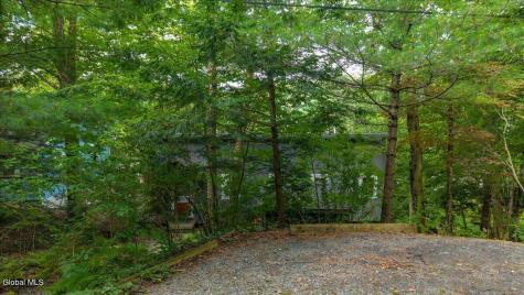 50 Lake Camp Way Cropseyville NY 12052