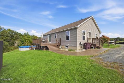 123 Factory Hollow Road Valley Falls NY 12185