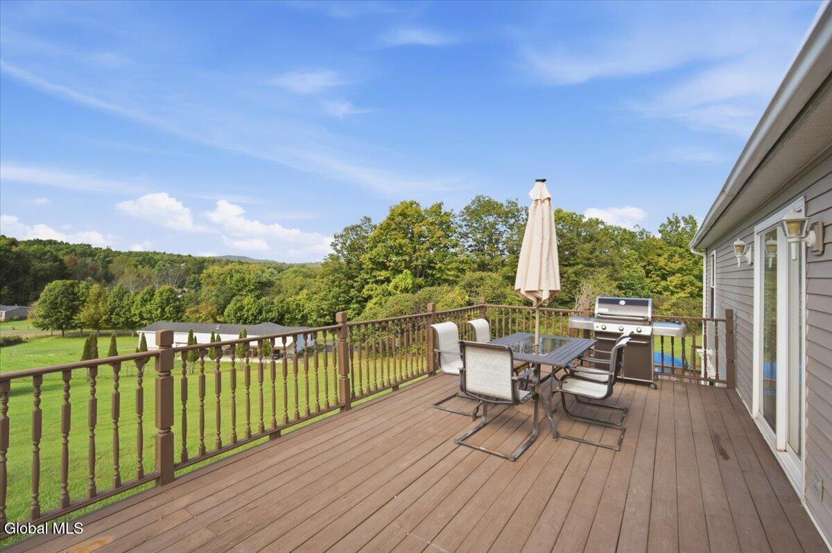 123 Factory Hollow Road Valley Falls NY 12185