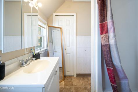 28 Grant Avenue Albany NY 12206
