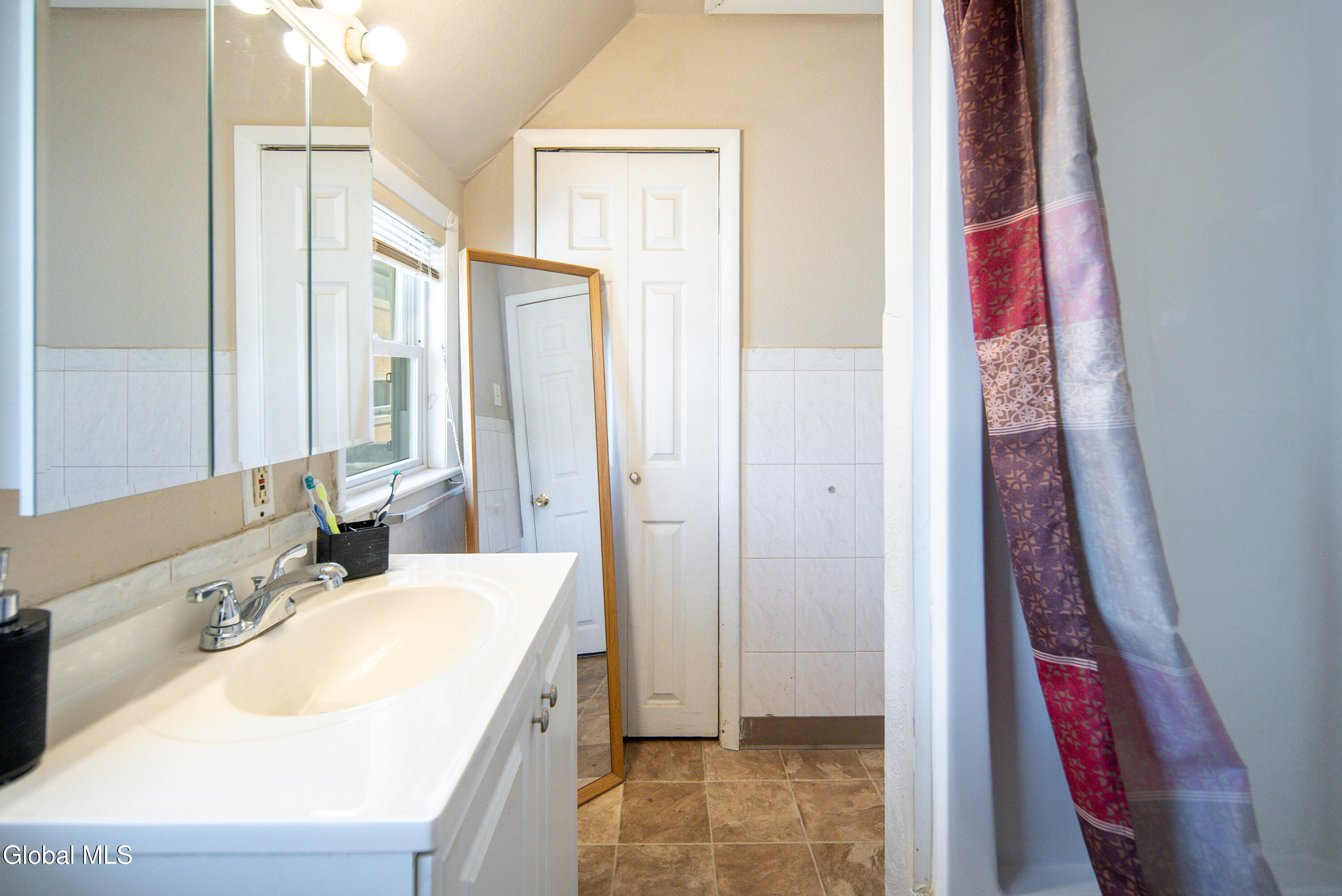 28 Grant Avenue Albany NY 12206