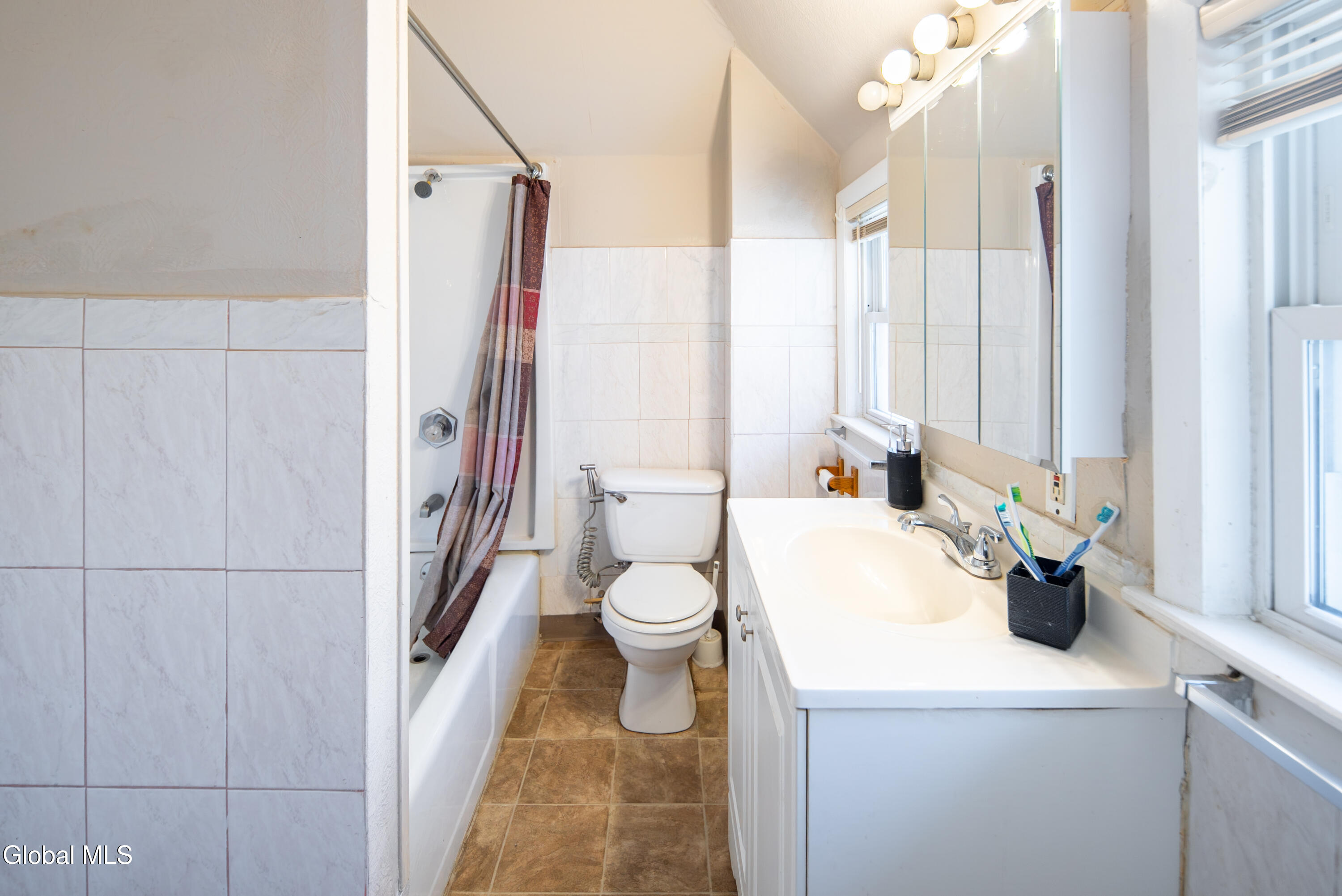 28 Grant Avenue Albany NY 12206