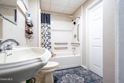 28 Grant Avenue Albany NY 12206
