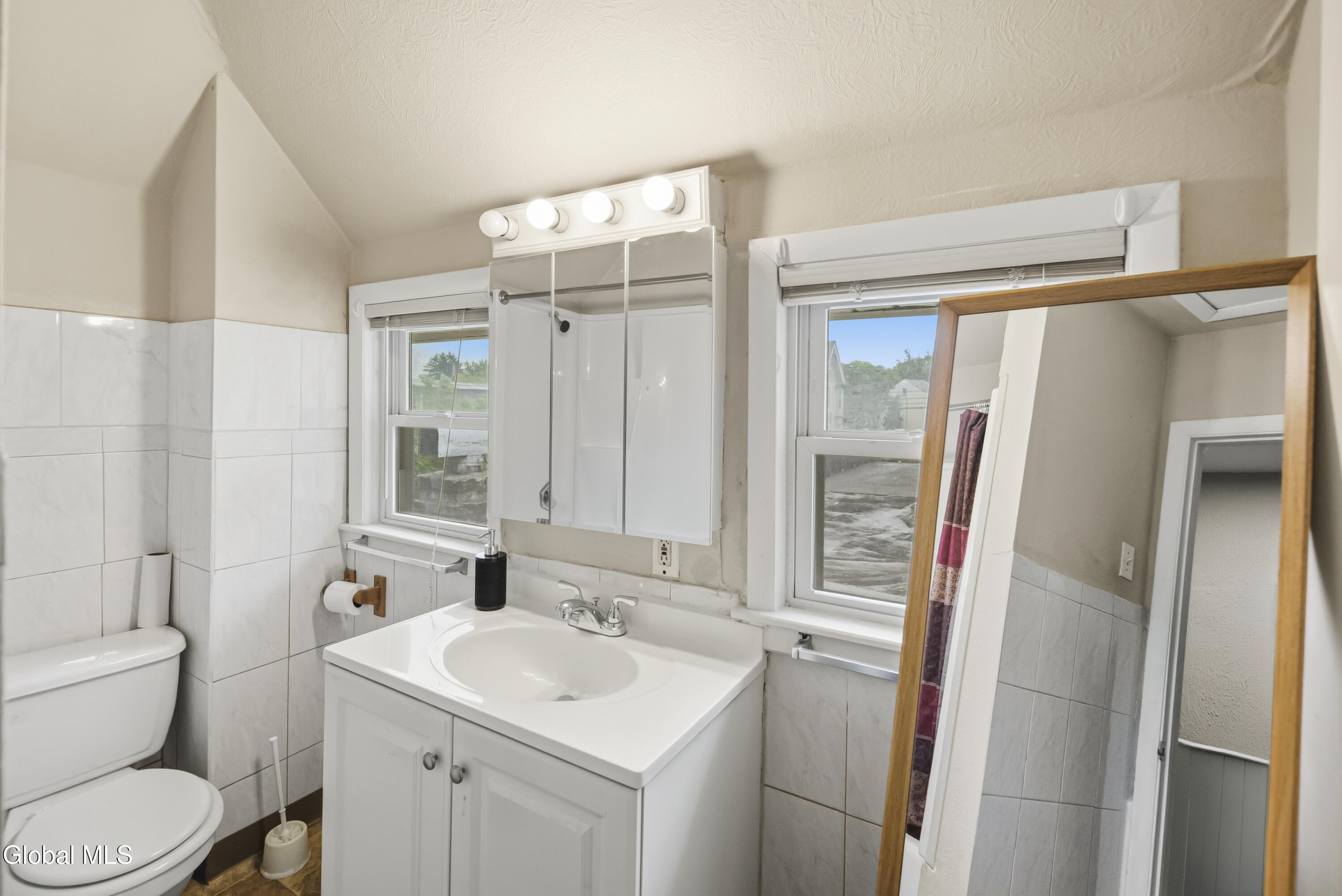 28 Grant Avenue Albany NY 12206