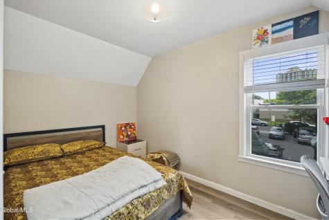 28 Grant Avenue Albany NY 12206
