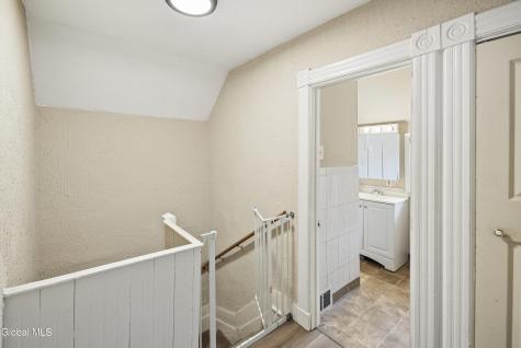 28 Grant Avenue Albany NY 12206