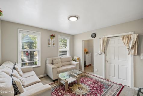 28 Grant Avenue Albany NY 12206
