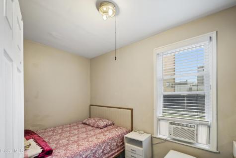 28 Grant Avenue Albany NY 12206
